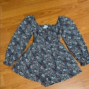 Princess Polly Floral Long Sleeve Romper - Black and White